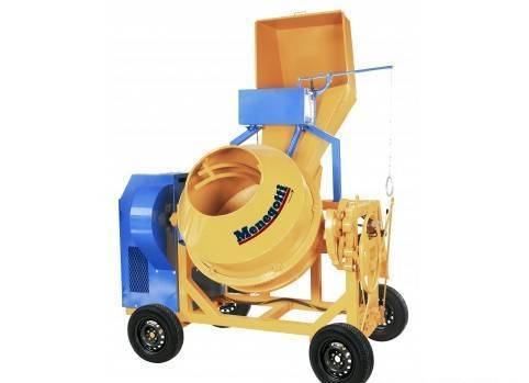 Betoneira 600 lts auto carregável